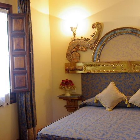 Hotel Alcazar Σεγκόβια Δωμάτιο φωτογραφία